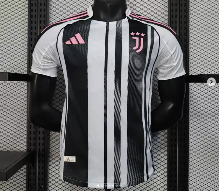 Juventus Home Player Jersey 2025/26