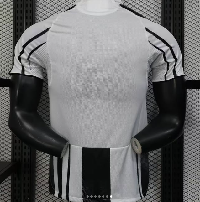 Juventus Home Player Jersey 2025/26 - Image 2