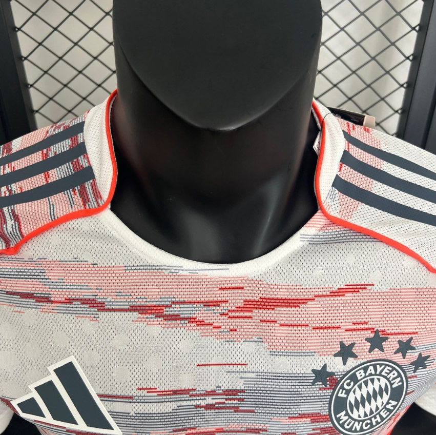 BAYN Munich Away Player Jersey 2025/26 - Image 3