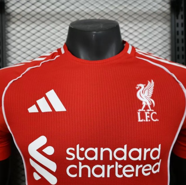 Liverpool Home Player Jersey 2025/26 - Image 3