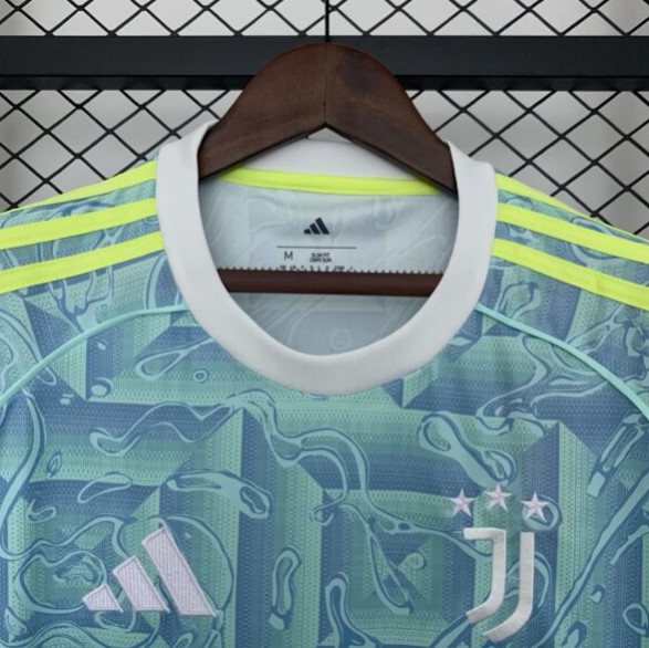 Juventus Away Soccer Jersey 2025/26 - Image 3