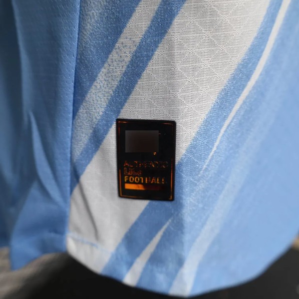 Man City Home Player Jersey 2025/26 - Image 4