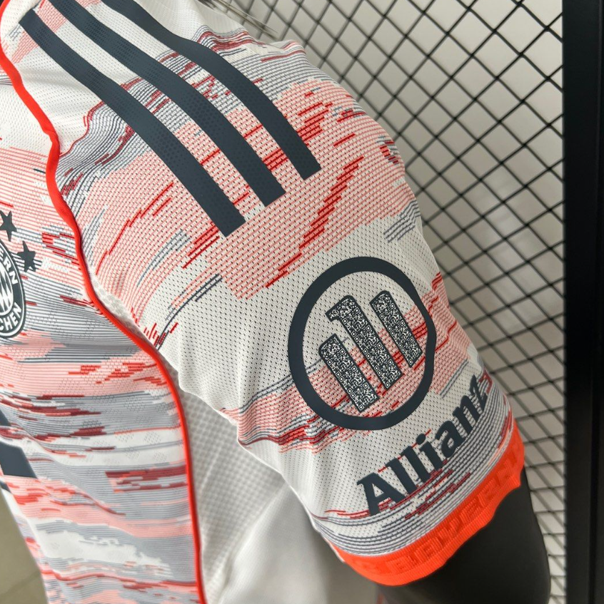 BAYN Munich Away Player Jersey 2025/26 - Image 4